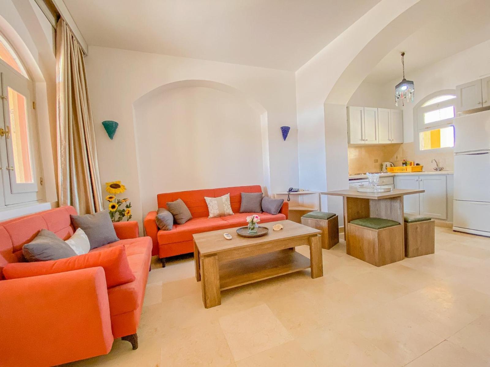 Appartement Bright With Large Balcony & Lagoon Hurghada