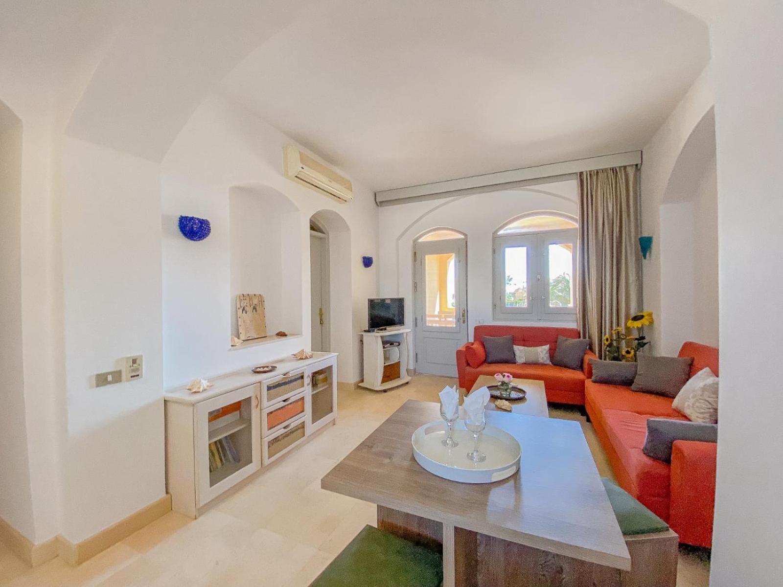 Appartement Bright With Large Balcony & Lagoon Hurghada